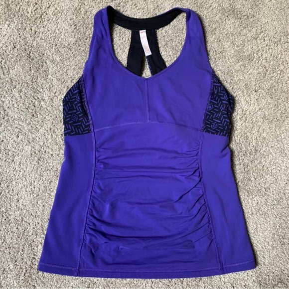 Lucy Athletic Top w/built-in shelf bra - Picture 1 of 6